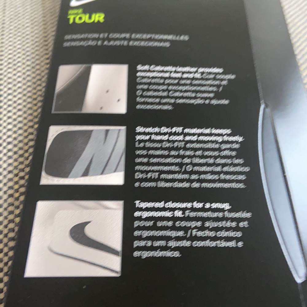 Nike golf glove - Picture 4 of 9